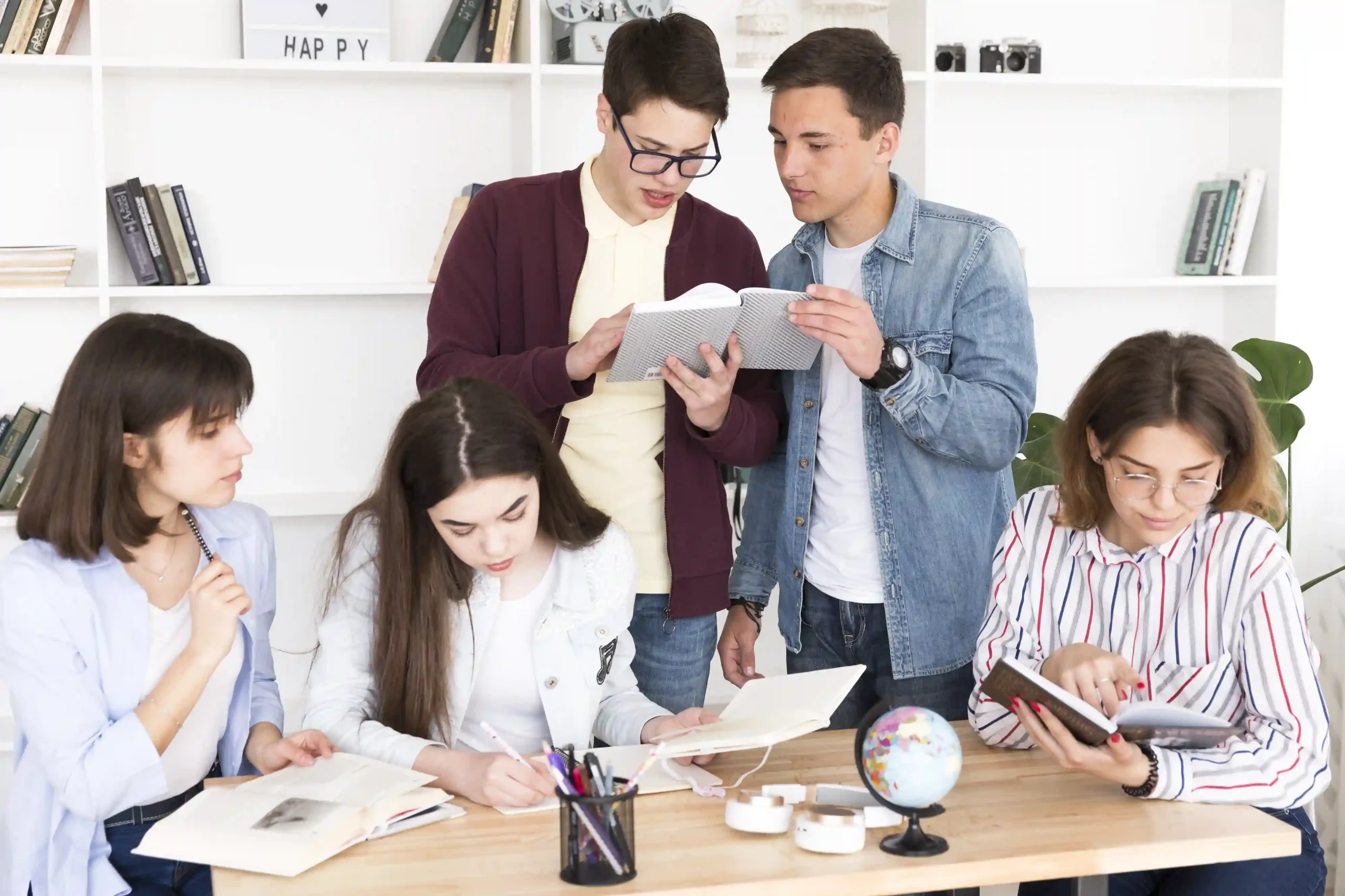 STRATEGI ADMINISTRASI PENDIDIKAN DAN MANAJEMEN SDM PERGURUAN TINGGI UNTUK MENDUKUNG KINERJA AKADEMIK DAN KELEMBAGAAN