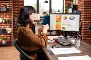MICROSOFT POWER BI UNTUK ANALISIS DATA DAN PEMBUATAN DASHBOARD INTERAKTIFMICROSOFT POWER BI UNTUK ANALISIS DATA DAN PEMBUATAN DASHBOARD INTERAKTIF